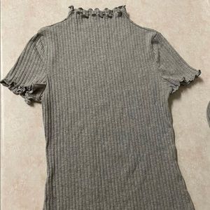 Women’s ribbed top